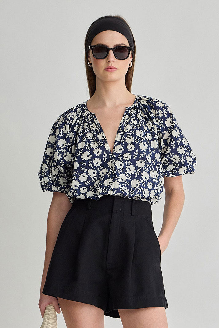 Nele Lantern Sleeve Top