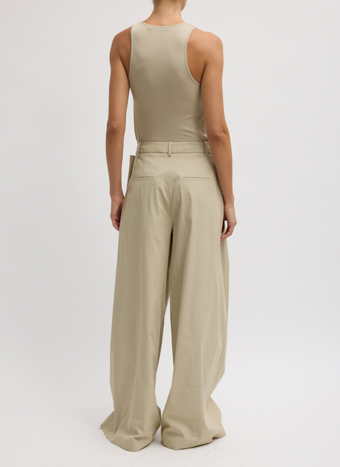 Luxe Spring Twill Pleated Trouser