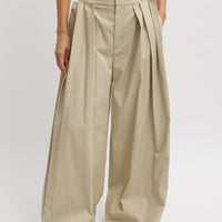 Luxe Spring Twill Pleated Trouser