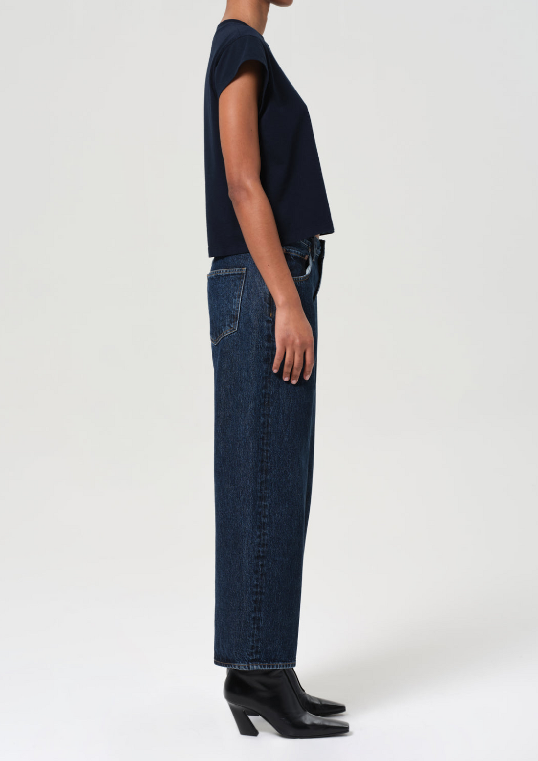 Low Curve Crop Jean
