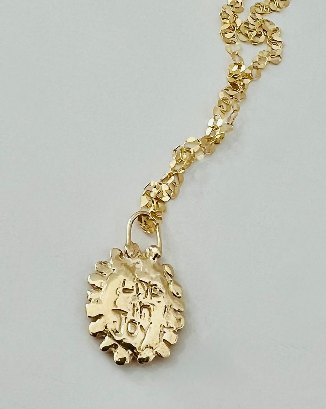 Live Necklace