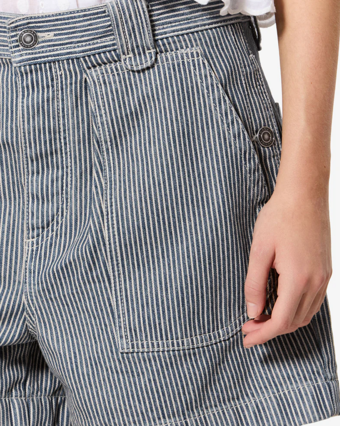 Eveja Shorts