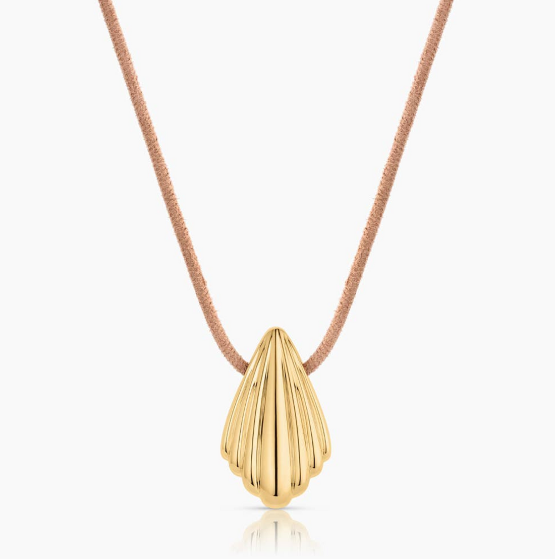 La Sirena Shell Cord Necklace