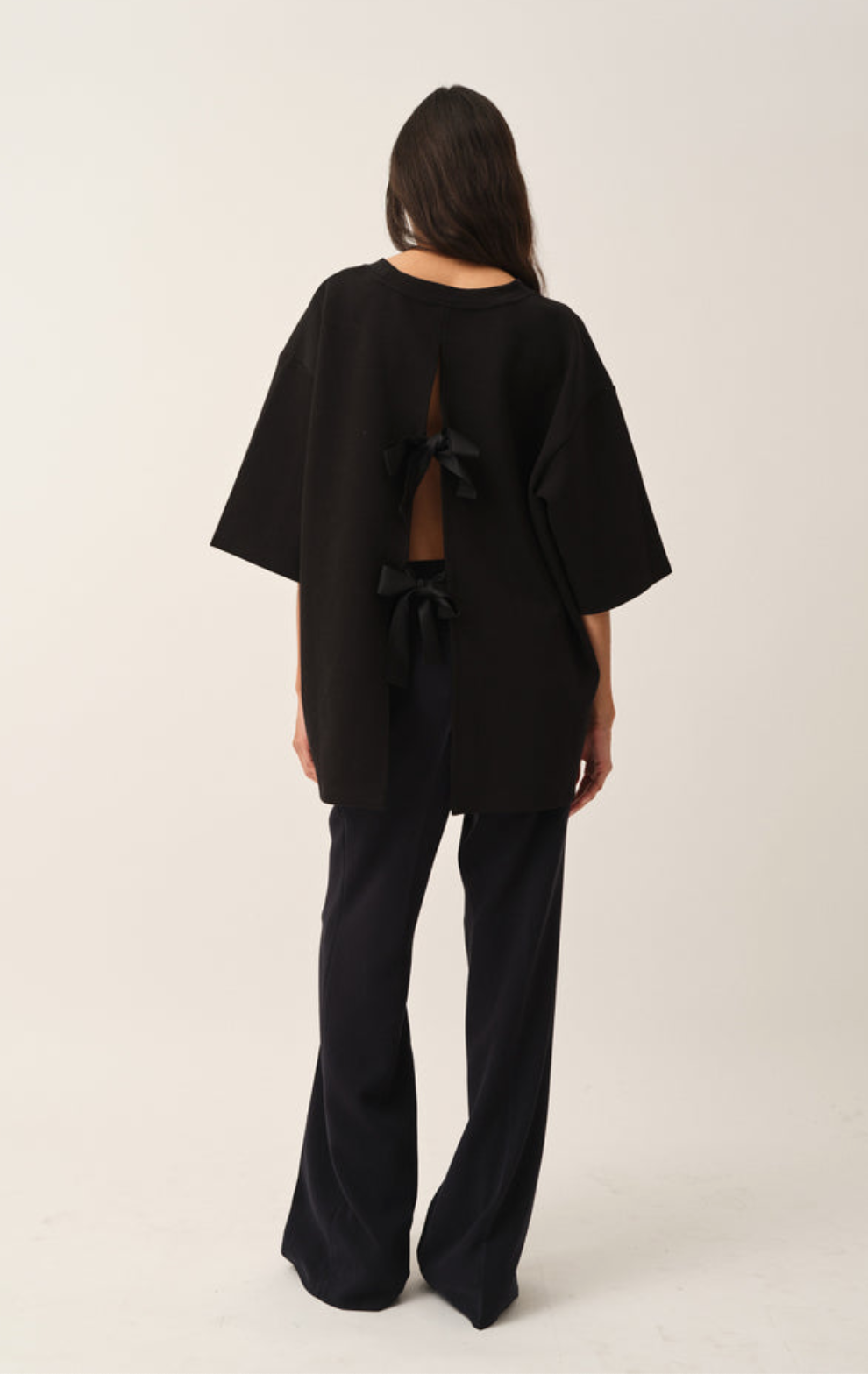 TG Bow Tee Black