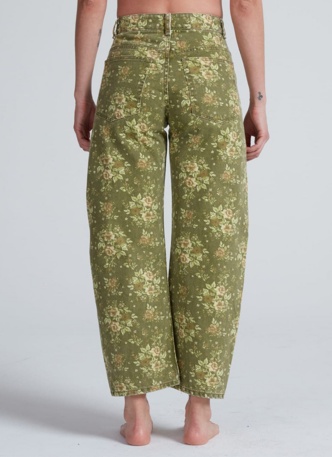 Twisted Barrel Floral