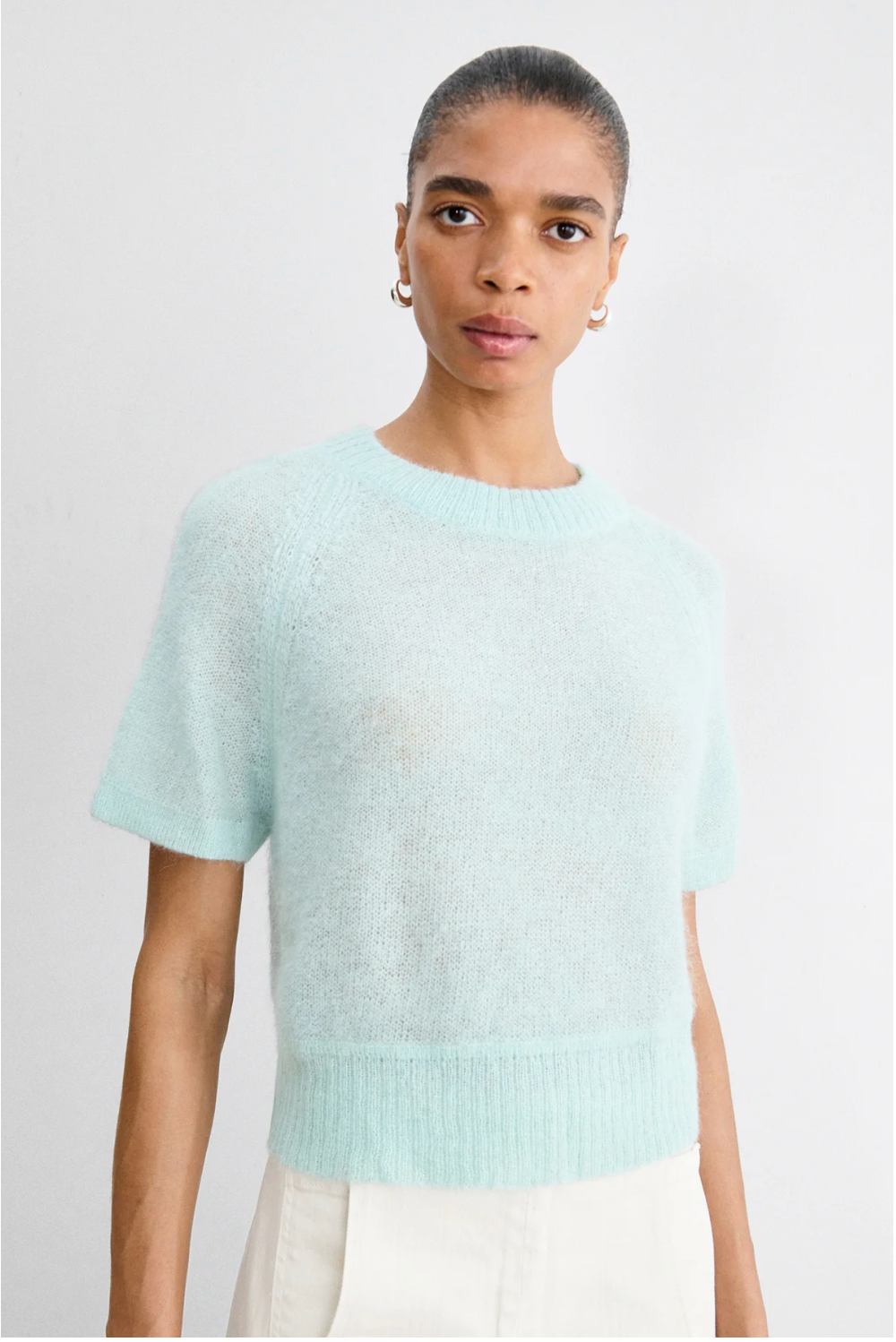 Hari Tee