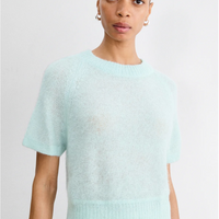 Hari Tee