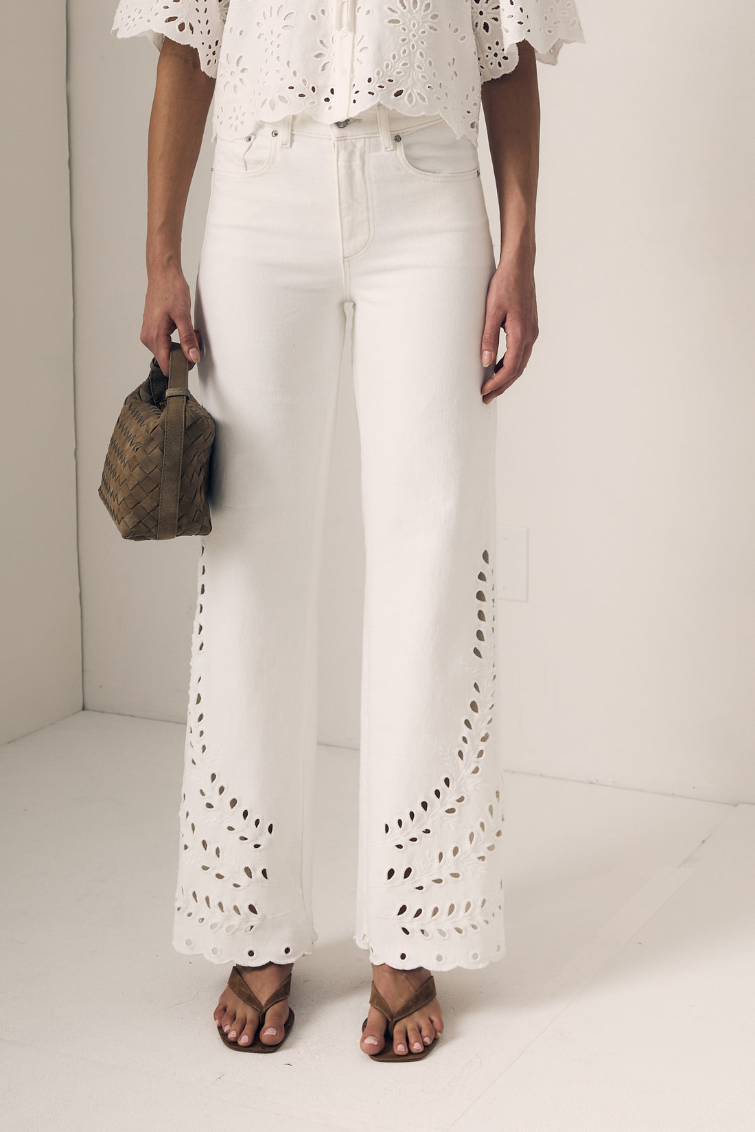 Column Eyelet Jean
