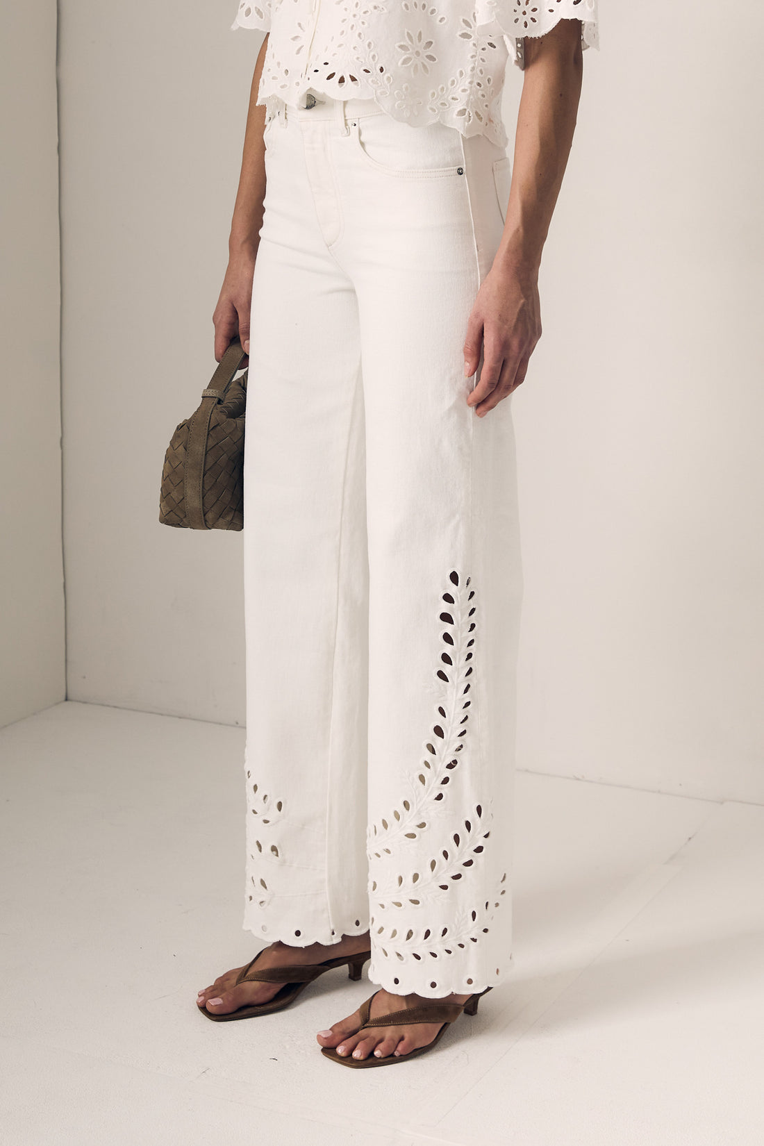 Column Eyelet Jean