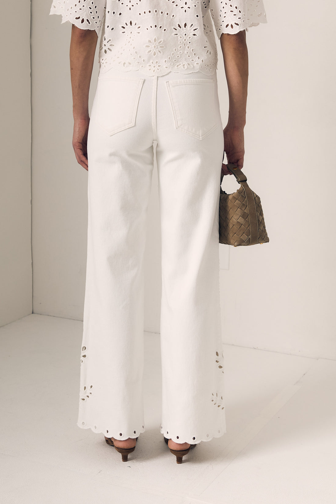 Column Eyelet Jean