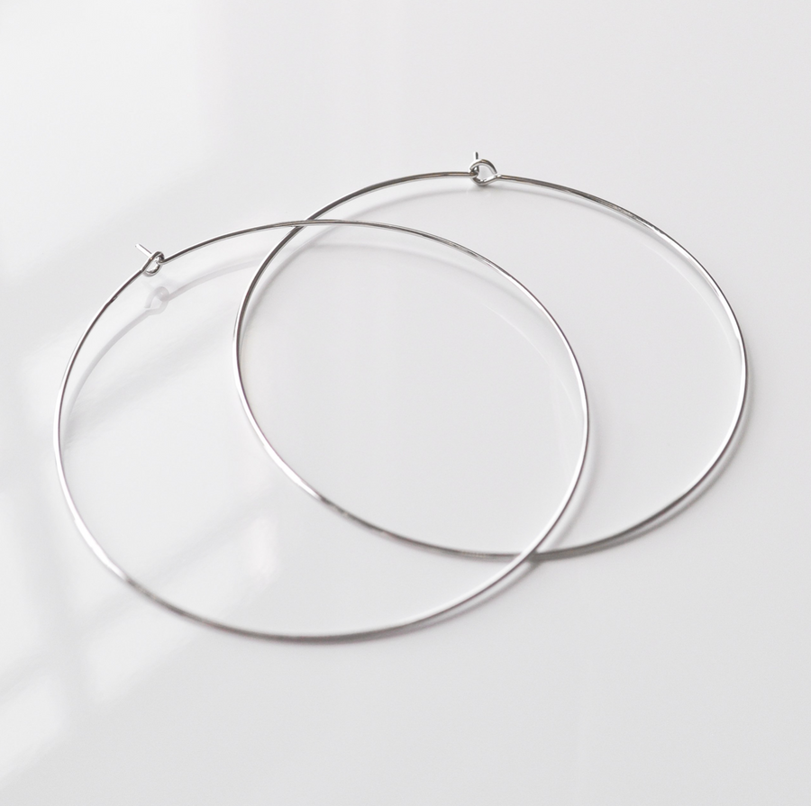 Lola Hoops